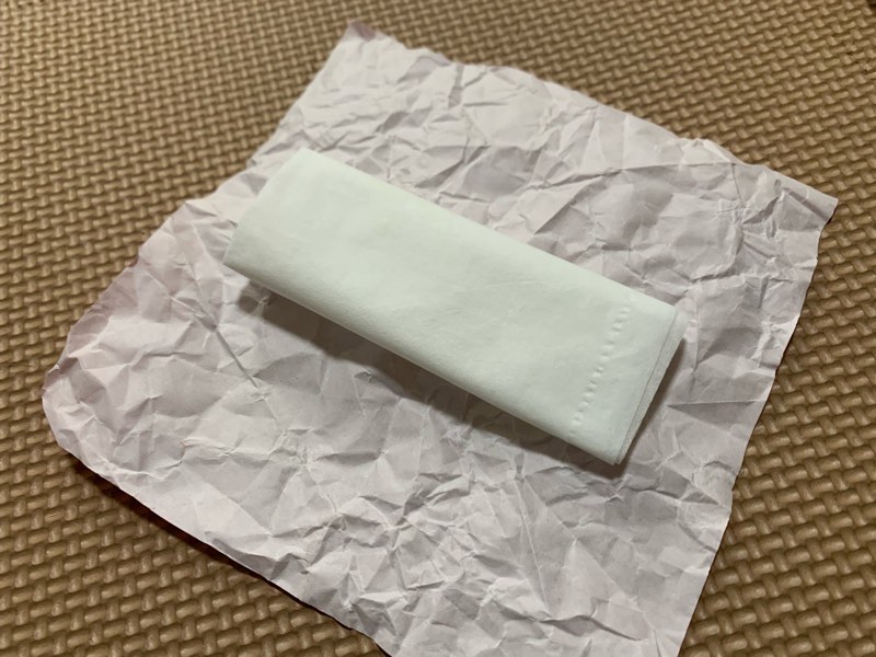 折り紙お寿司（マグロの赤身）２